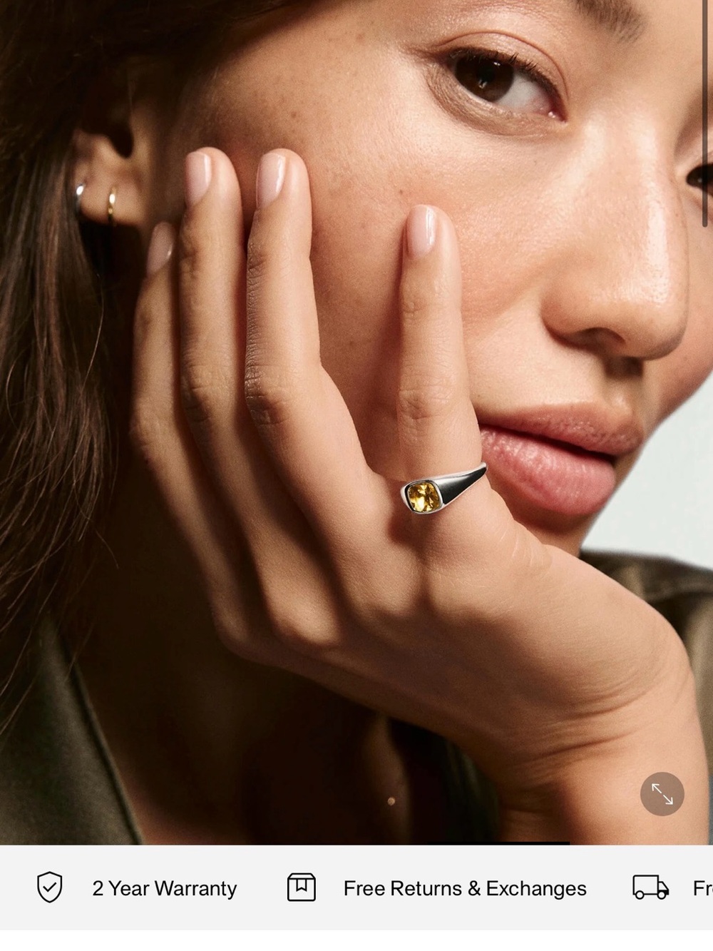 Mejuri Jude signet ring in Champagne Quartz